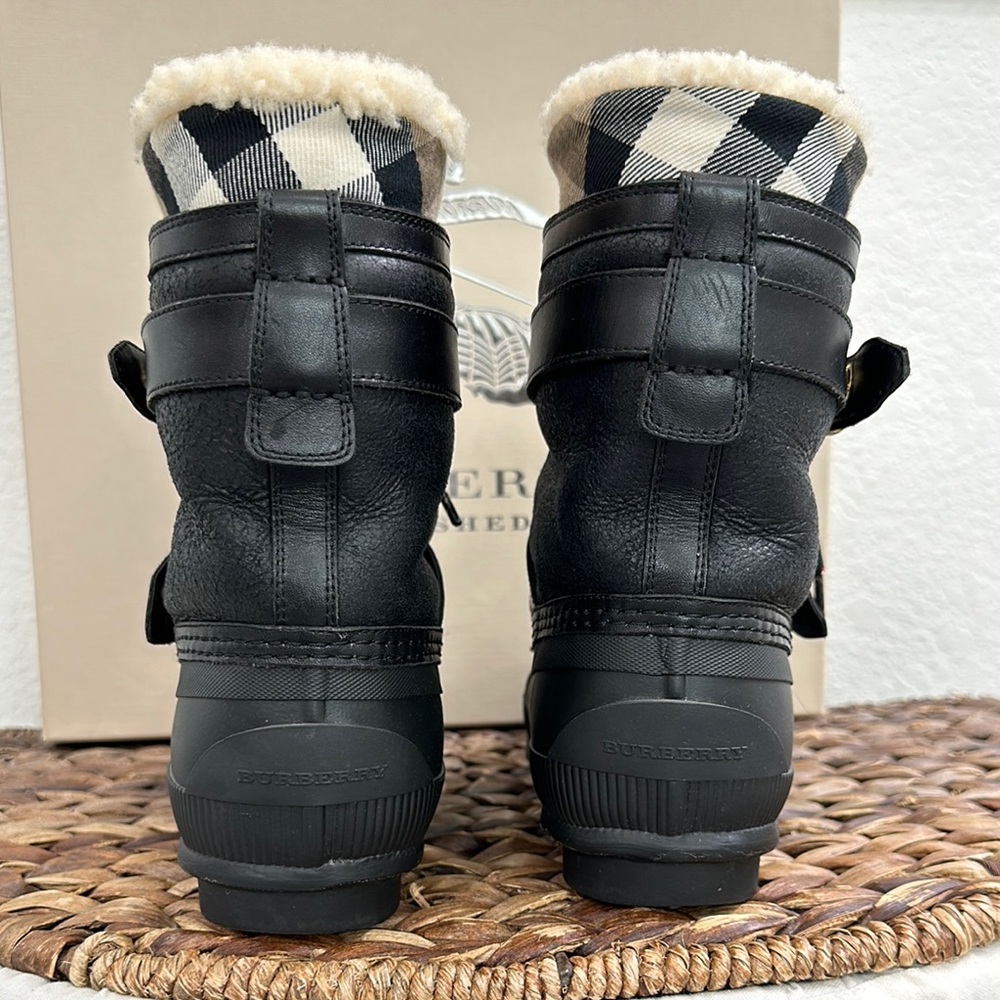 Burberry Black and Tan Winter Rain Boots with Gold Buckles - Picture 4 of 9
